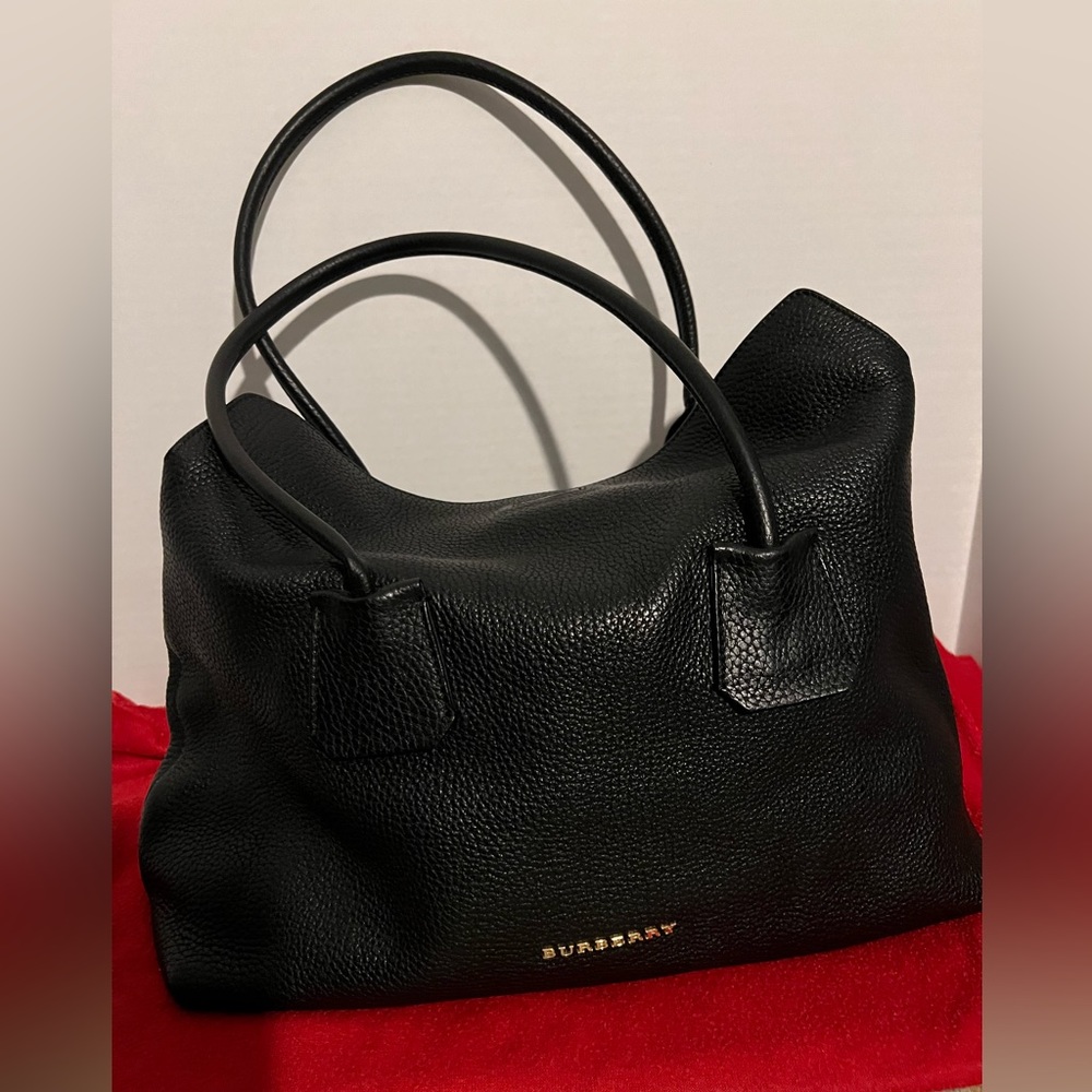 BURBERRY London Grainy Calfskin Medium Baynard Tote Black